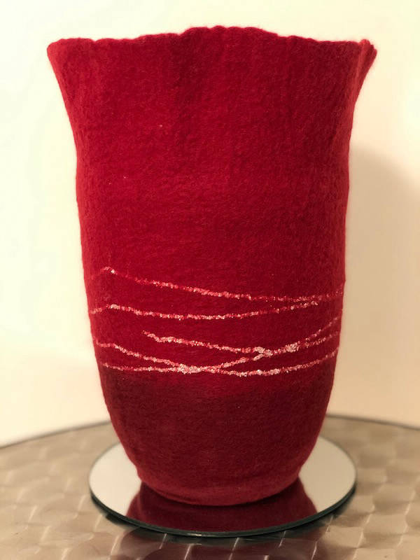 Rote Filzurne von "Filzperle - Handmade in Cologne"